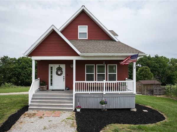 19015 White Oak Lane, Green Ridge, MO 65332