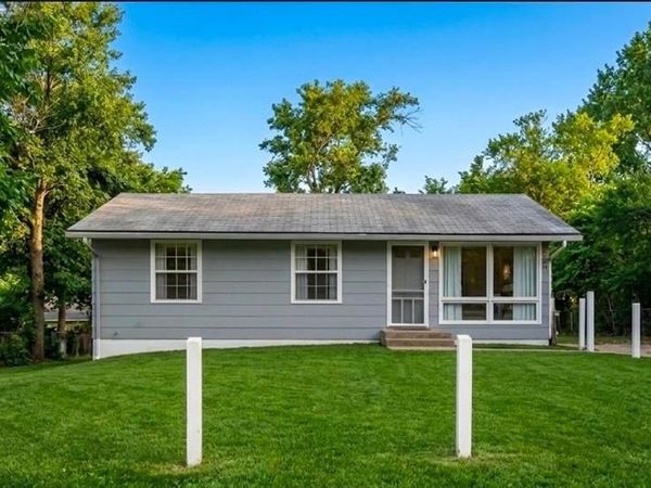 5204 Sycamore Avenue, Kansas City, MO 64129