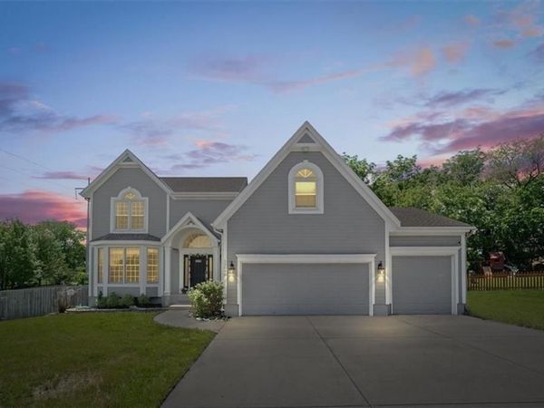 12890 S Greenwood Street, Olathe, KS 66062
