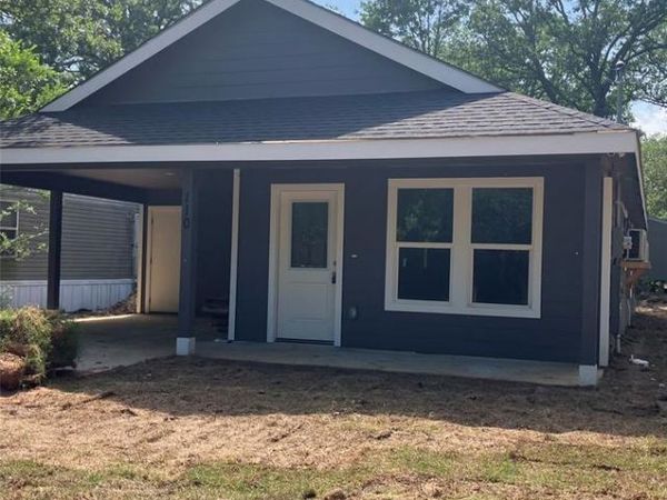 110 Bowie Street, Mabank, TX 75156