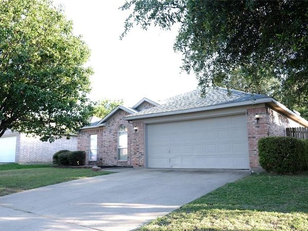 3721 Fleetwood Drive , Fort Worth, TX 76123