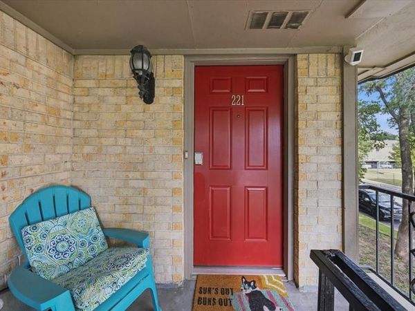 4320 Bellaire Drive S, Unit 221W, Fort Worth, TX 76109