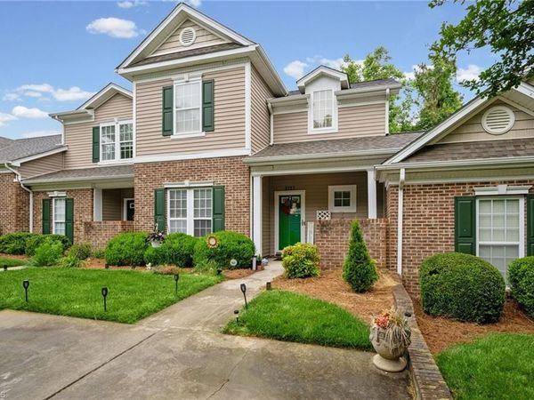 5757 Fox Ridge Lane , Winston-Salem, NC 27104