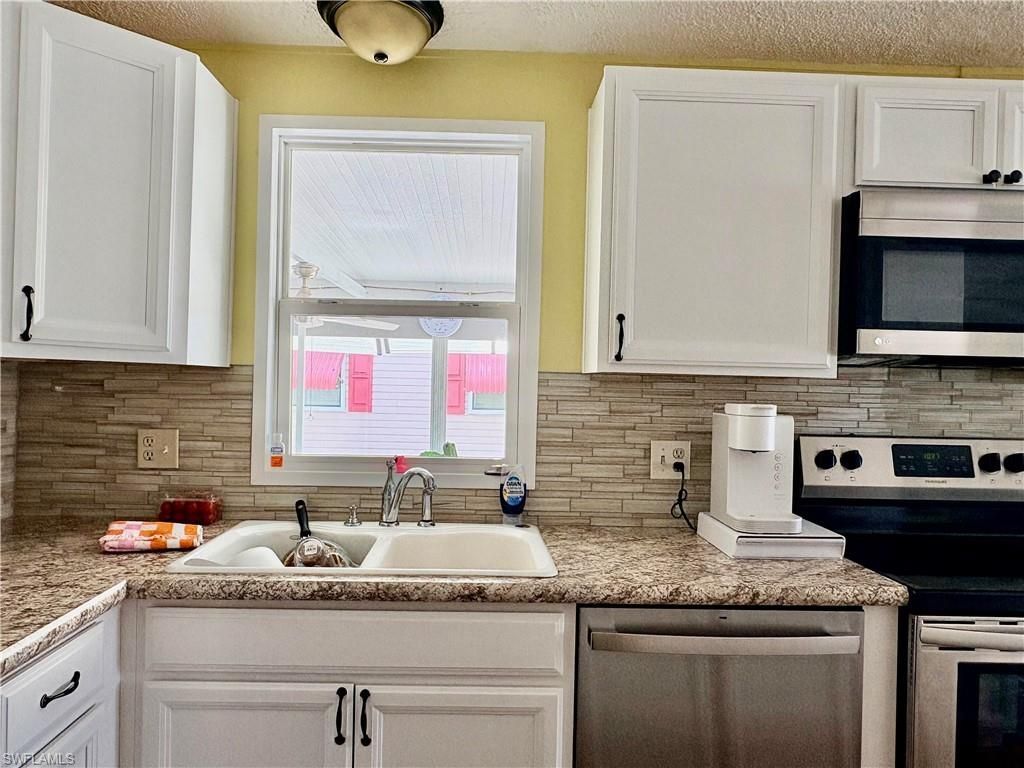 3021 Artesian Ln, North Fort Myers, FL 33917 Photo