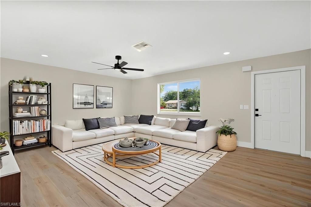 2300 Crystal Dr , Fort Myers, FL 33907 Photo