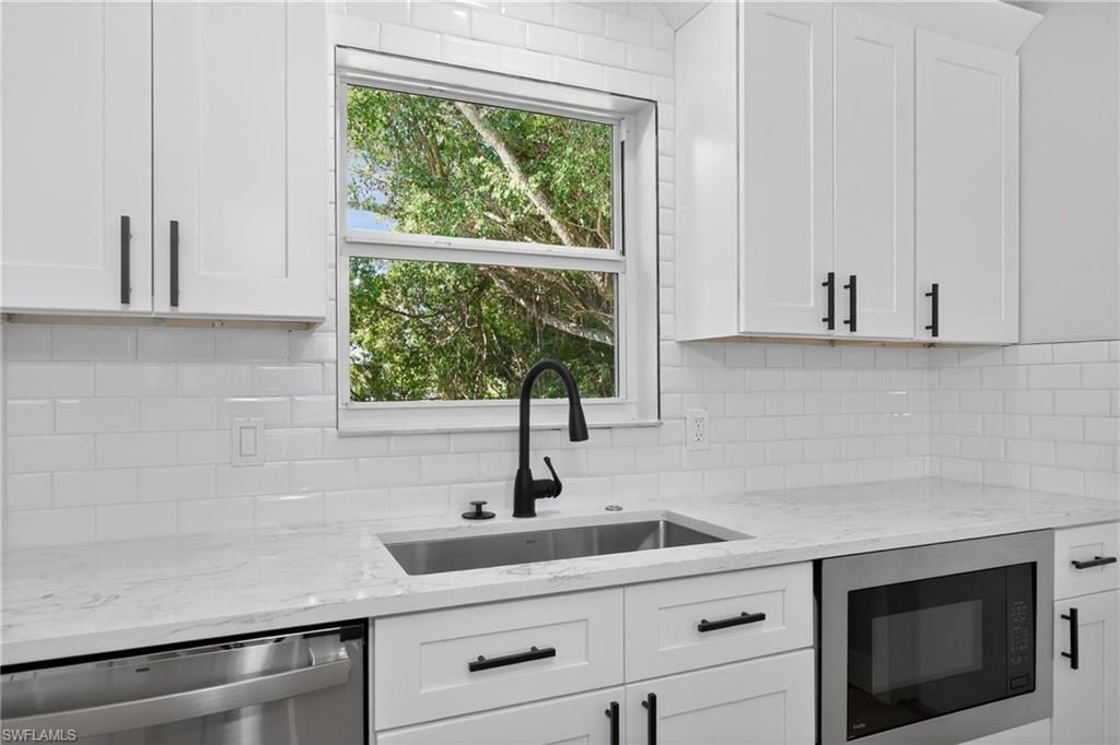 2300 Crystal Dr , Fort Myers, FL 33907 Photo