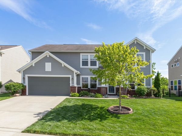 1225 Old Vines Trail, Greenwood, IN 46143
