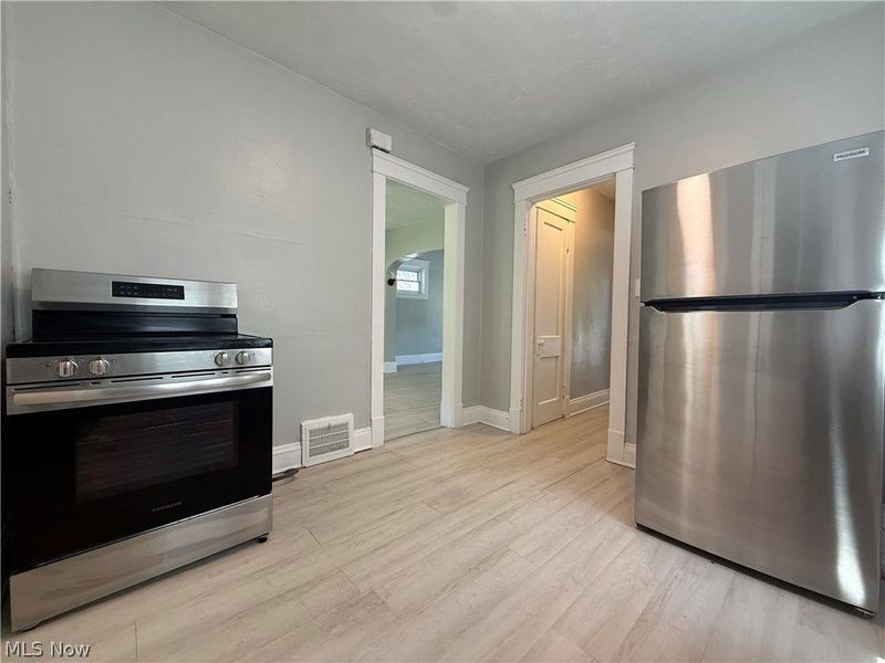 2802 E 118th Street , Cleveland, OH 44120 Photo 5