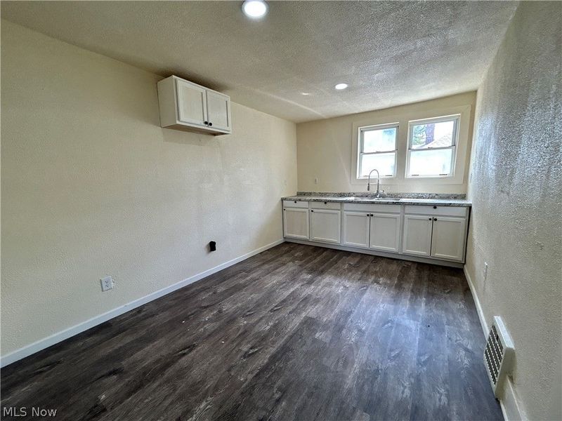 1317 Plum Street , Unit Apt 2, Steubenville, OH 43952 Photo 2