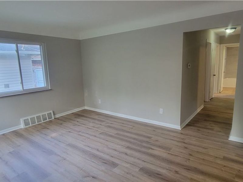 4852 E 81st Street, Garfield Heights, OH 44125 Photo 3