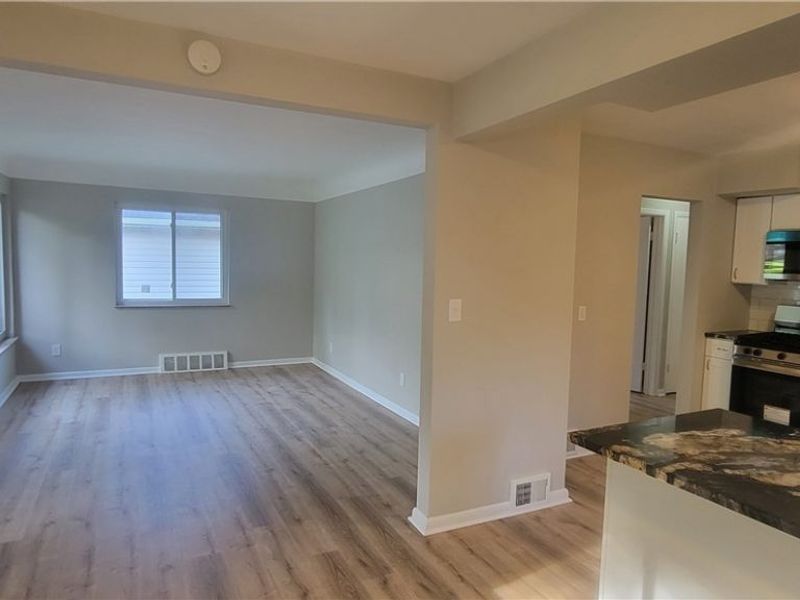 4852 E 81st Street, Garfield Heights, OH 44125 Photo 6