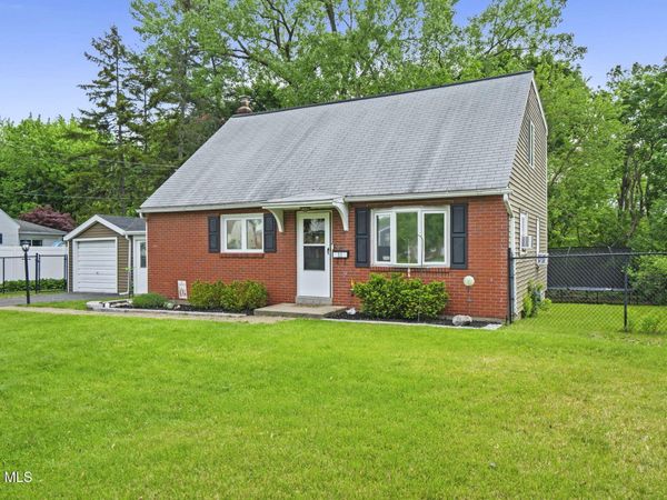 53 Pleasant Court, Cohoes, NY 12047