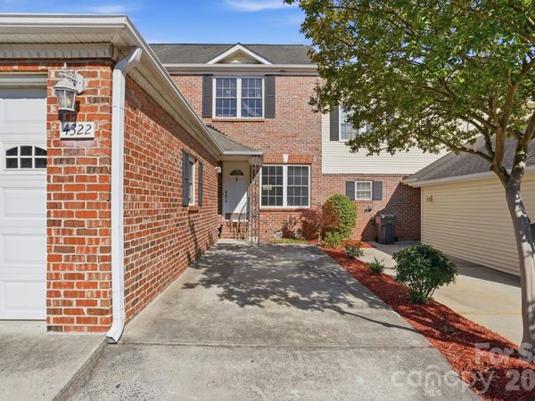 4322 Laurel Hill Lane , Charlotte, NC 28217