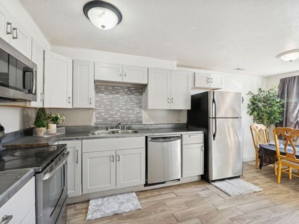 768 N REDWOOD RD , Unit 19, Salt Lake City, UT 84116