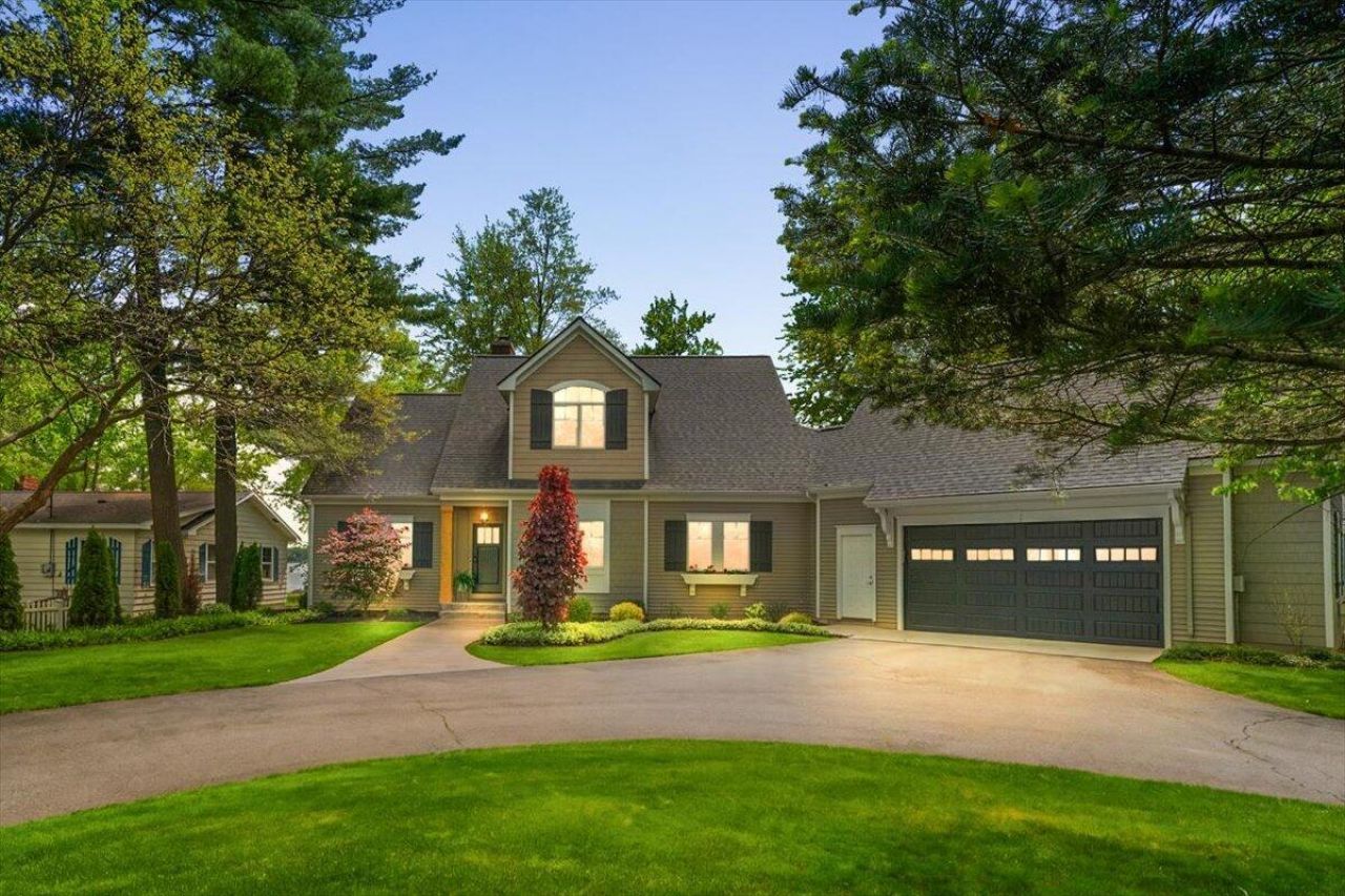 3343 Northshore Drive, Pierson, MI 49339 Main Photo