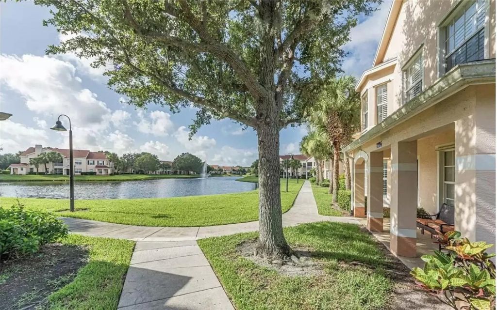 2308 57th Circle, Unit 2308, Vero Beach, FL 32966 Photo
