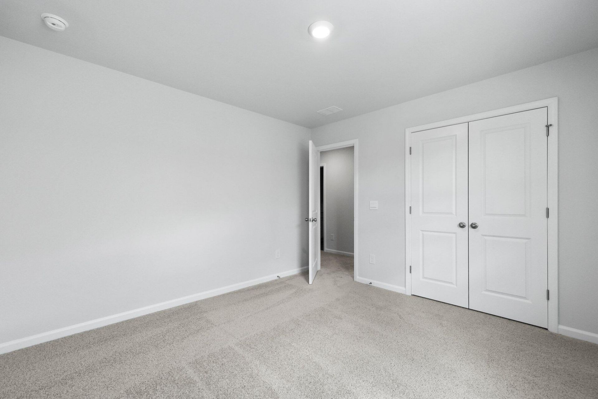 116 Longbeard Drive Photo 35