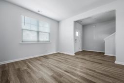 116 Longbeard Drive photo 4