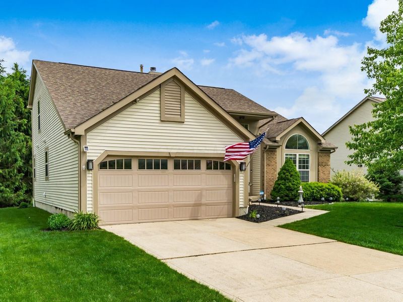 1465 Cottonwood Drive, Lewis Center, OH 43035 Photo 1