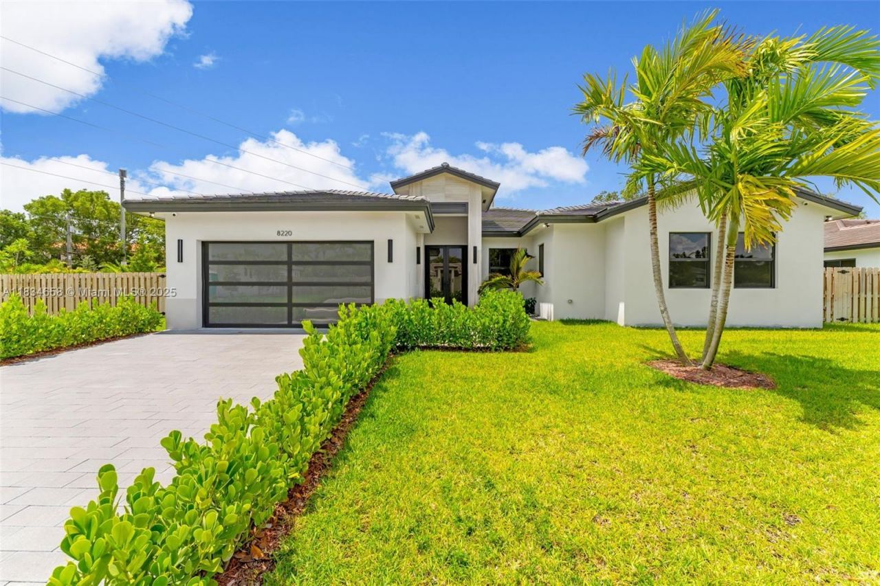 8220 SW 193rd Terrace , Cutler Bay, FL 33157 Photo