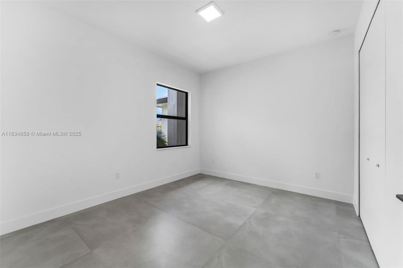 8220 SW 193rd Terrace , Cutler Bay, FL 33157 Photo