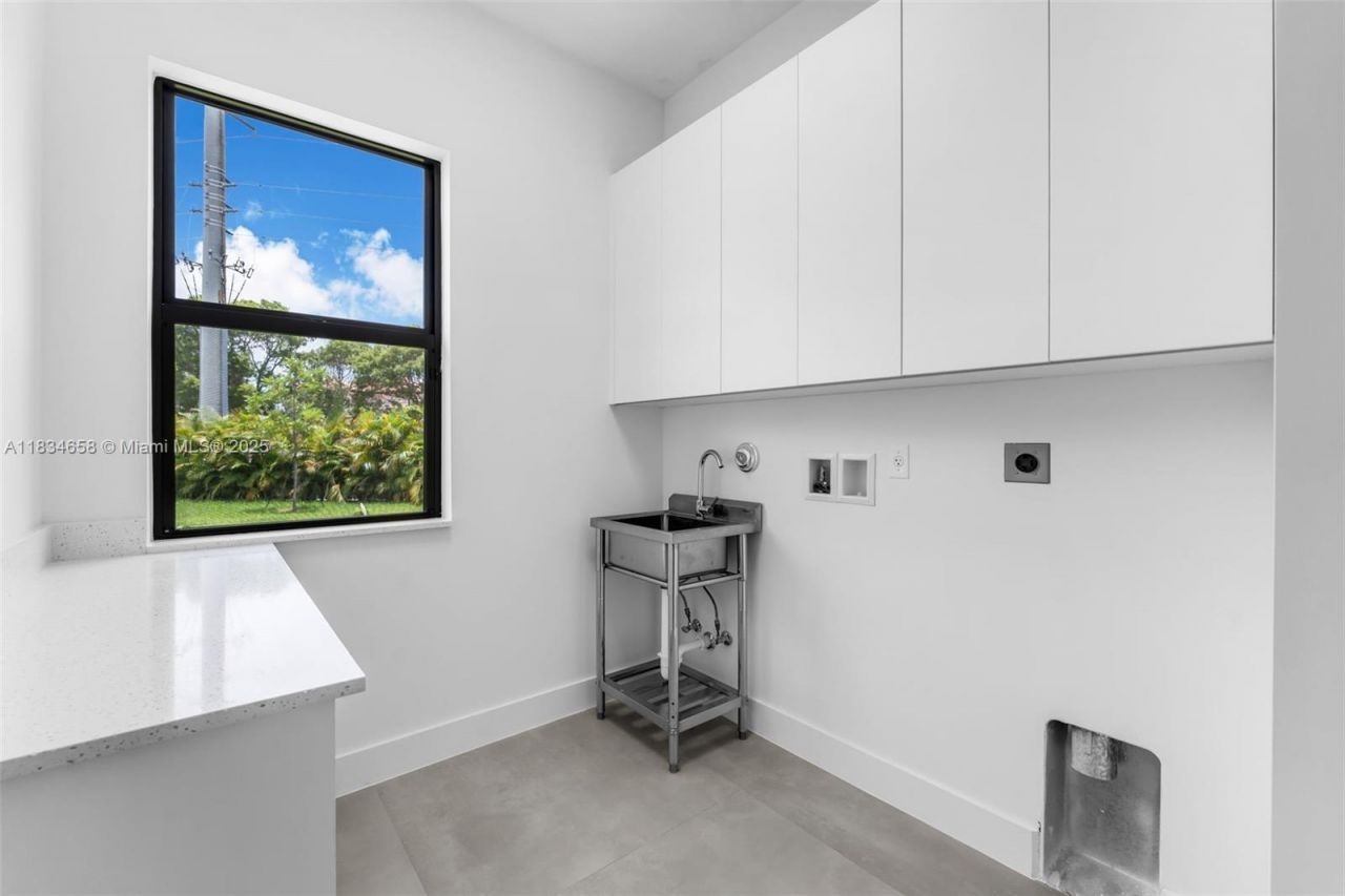 8220 SW 193rd Terrace , Cutler Bay, FL 33157 Photo