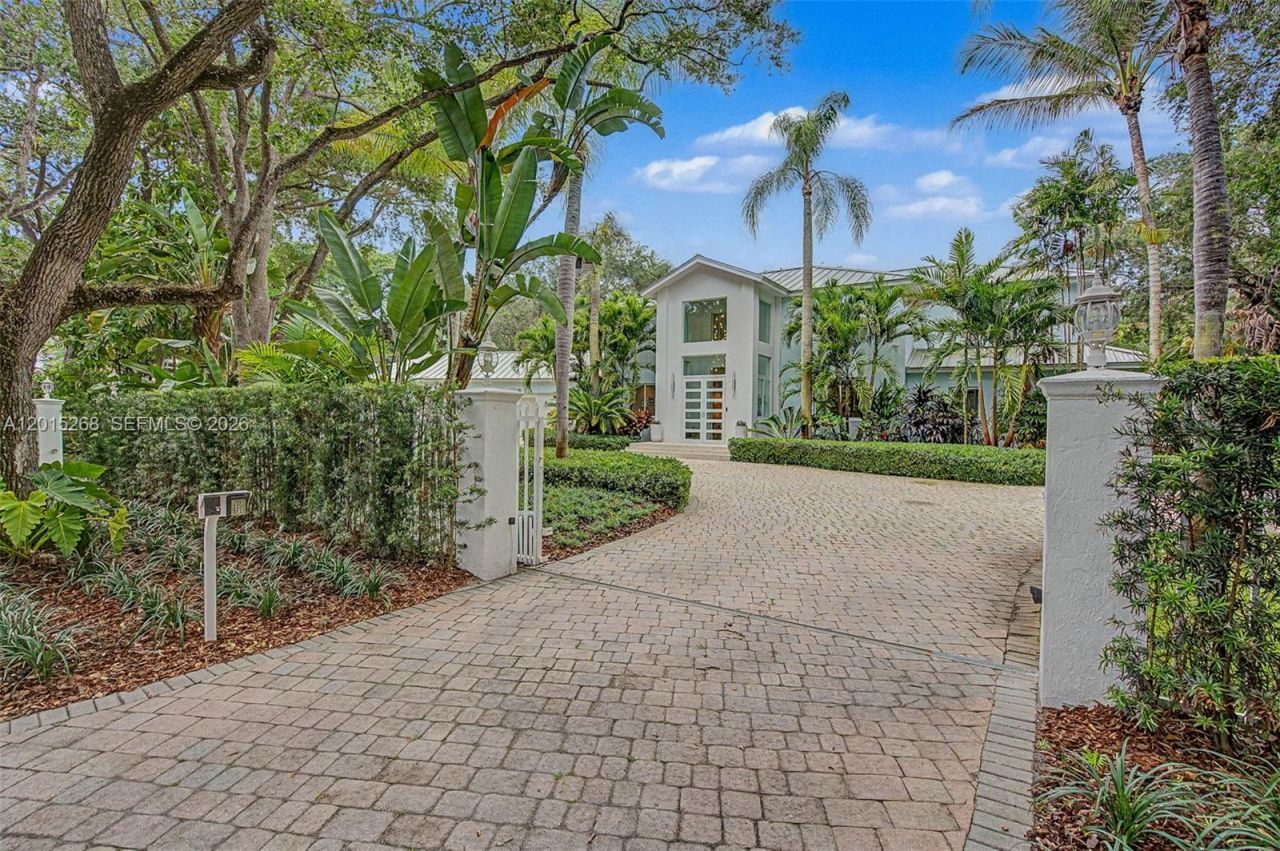 5790 SW 96th St , Pinecrest, FL 33156 Photo