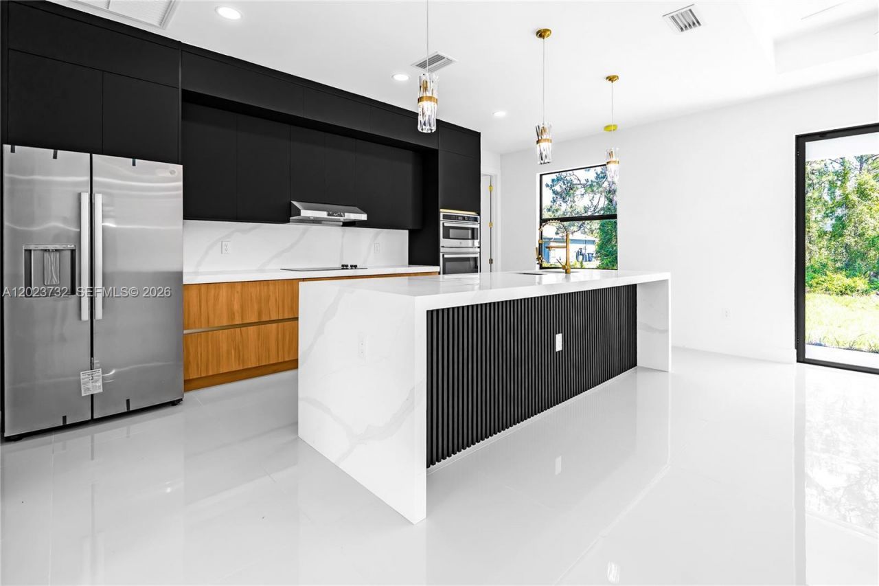 1030 Hunter St E , Lehigh Acres, FL 33974 Photo