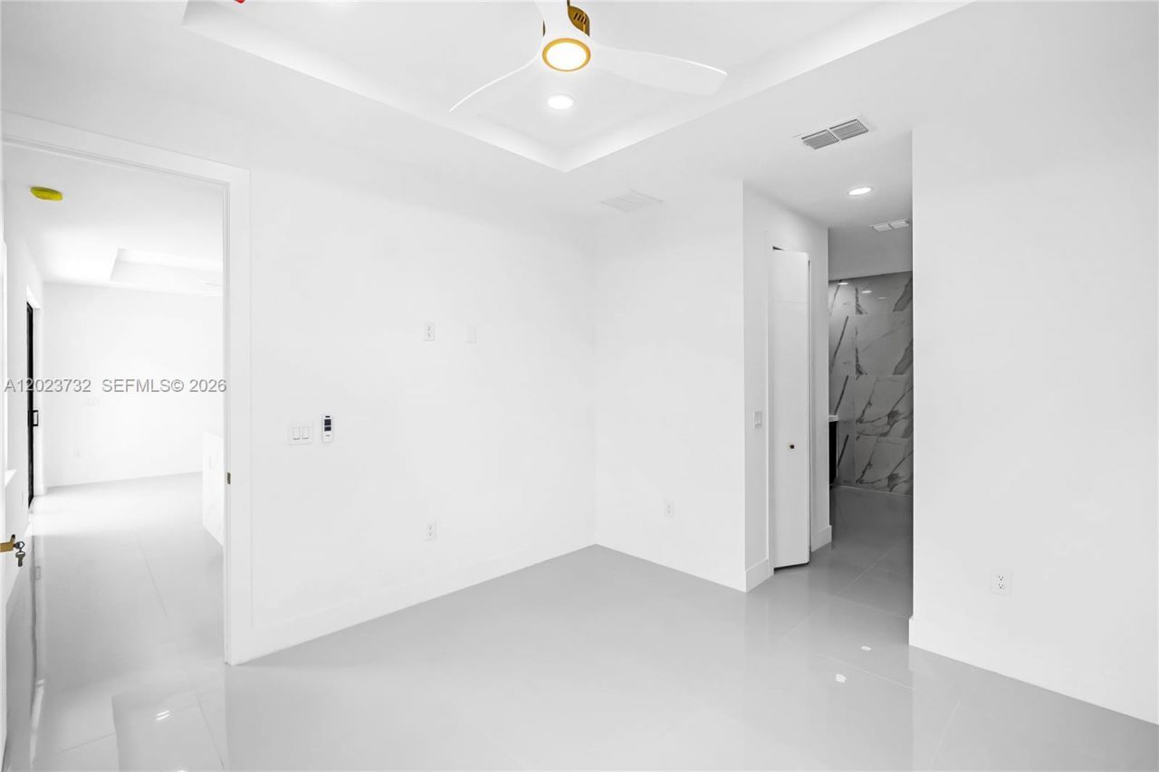 1030 Hunter St E , Lehigh Acres, FL 33974 Photo