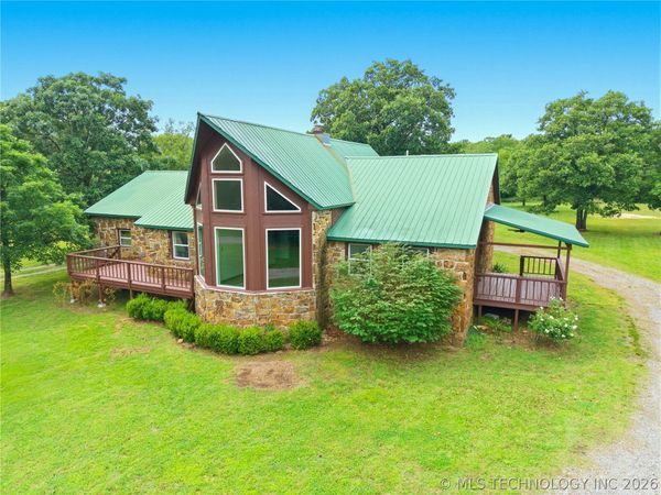 18184 W Levi Mountain Road, Park Hill, OK 74451