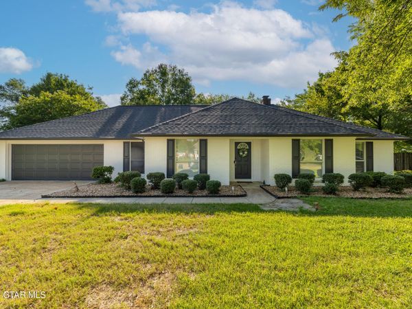 107 Mimosa Drive, Starkville, MS 39759