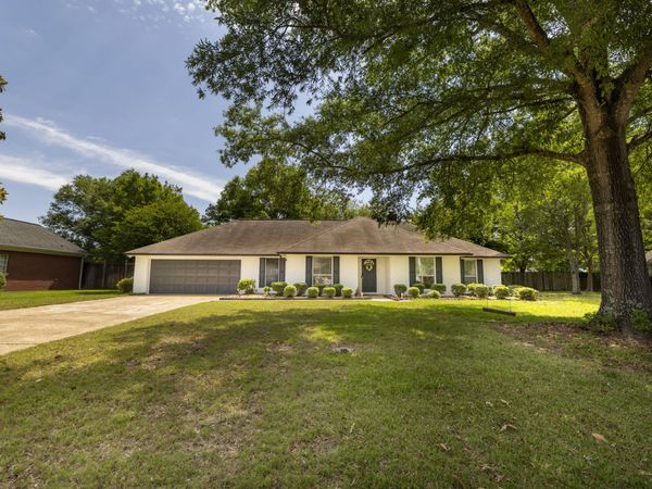 107 Mimosa, Starkville, MS 39759