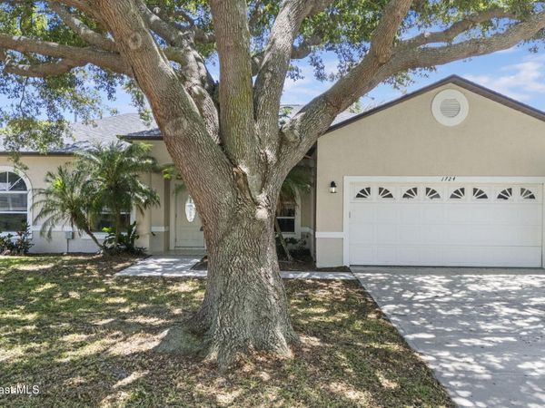 1724 Barker Street NE , Palm Bay, FL 32907