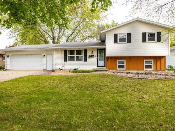 1548 E MOON BEAM TRAIL, Appleton, WI 54915