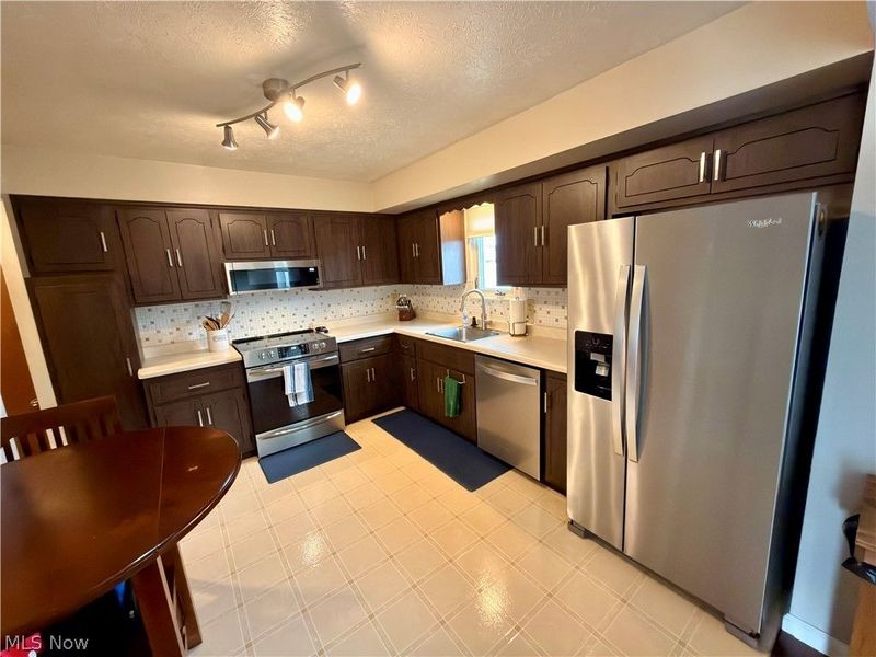 1700 Winchester Drive , Parma, OH 44134 Photo 9