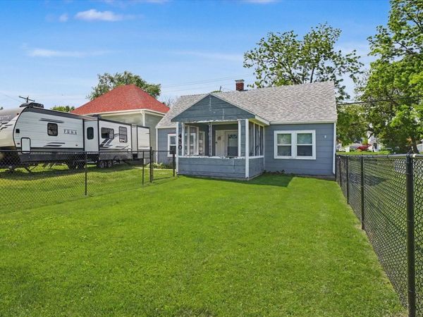 450 E Orleans Street , Paxton, IL 60957