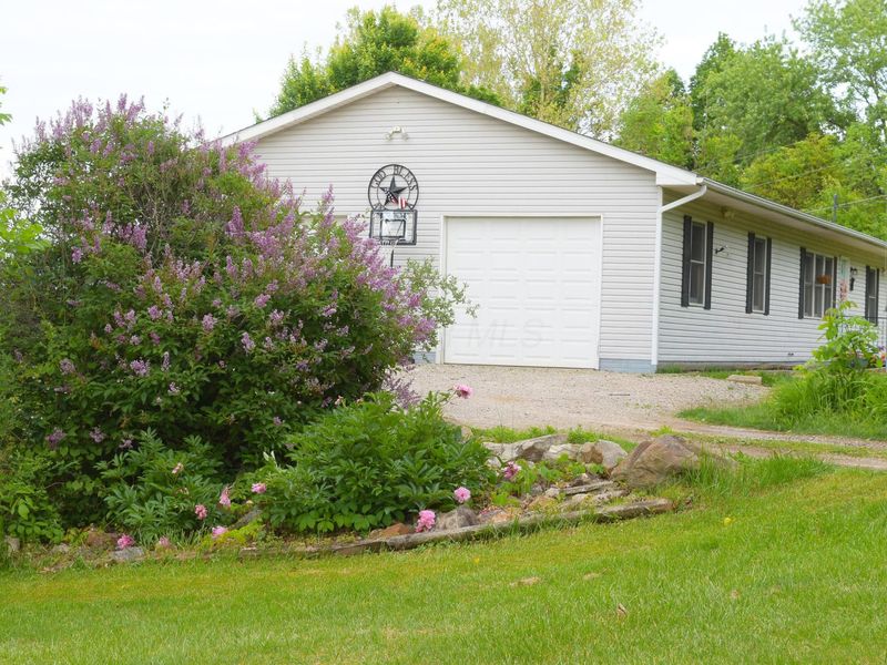 8801 Somerset Road, Thornville, OH 43076 Photo 4