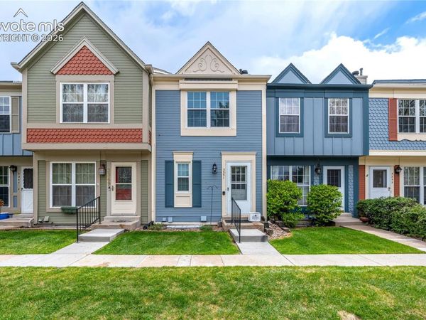 3351 Queen Anne Way, Colorado Springs, CO 80917