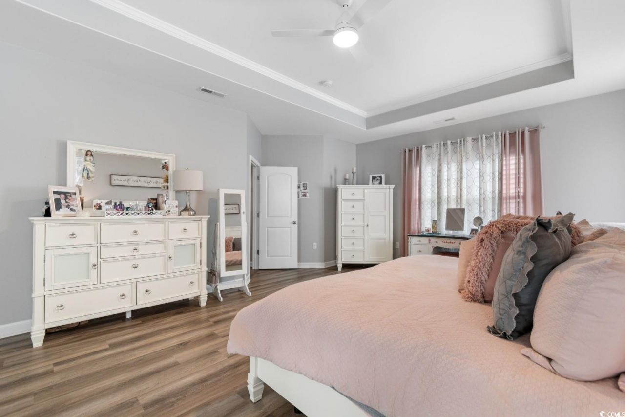 388 Hillsborough Dr. Photo 16