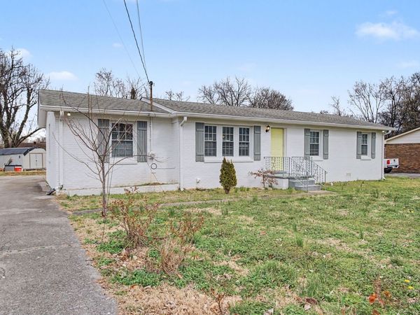 407 Sam Houston Dr , Lebanon, TN 37087