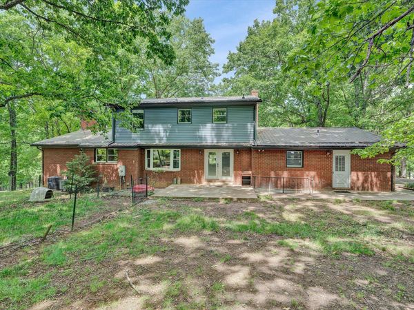 1574 Shady Run RD, Vinton, VA 24179