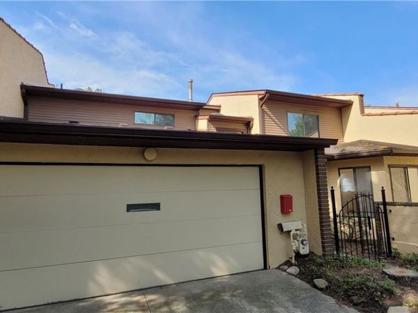 1745 Brookwood Drive, Akron, OH 44313