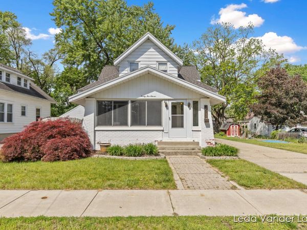 2511 Wyoming Avenue SW, Wyoming, MI 49519