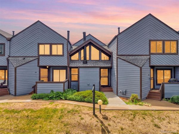8921 W Yale Avenue, Lakewood, CO 80227