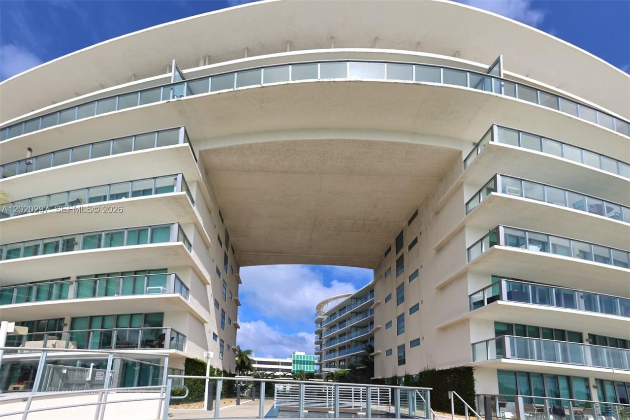 6620 Indian Creek Dr , Unit 310, Miami Beach, FL 33141 Photo