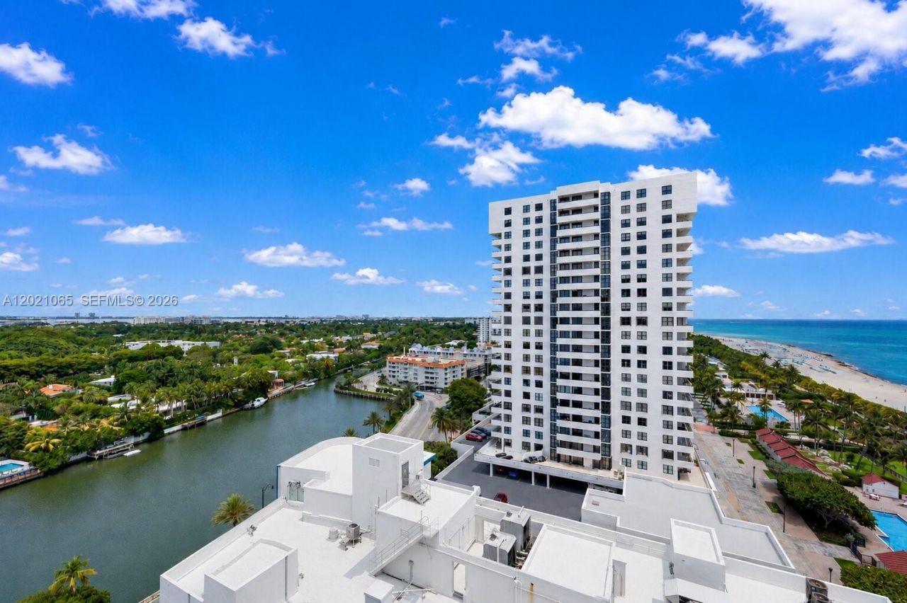 2457 Collins Ave, Unit 1703, Miami Beach, FL 33140 Photo