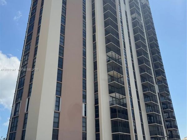 20335 W Country Club Dr , Unit 1205, Aventura, FL 33180