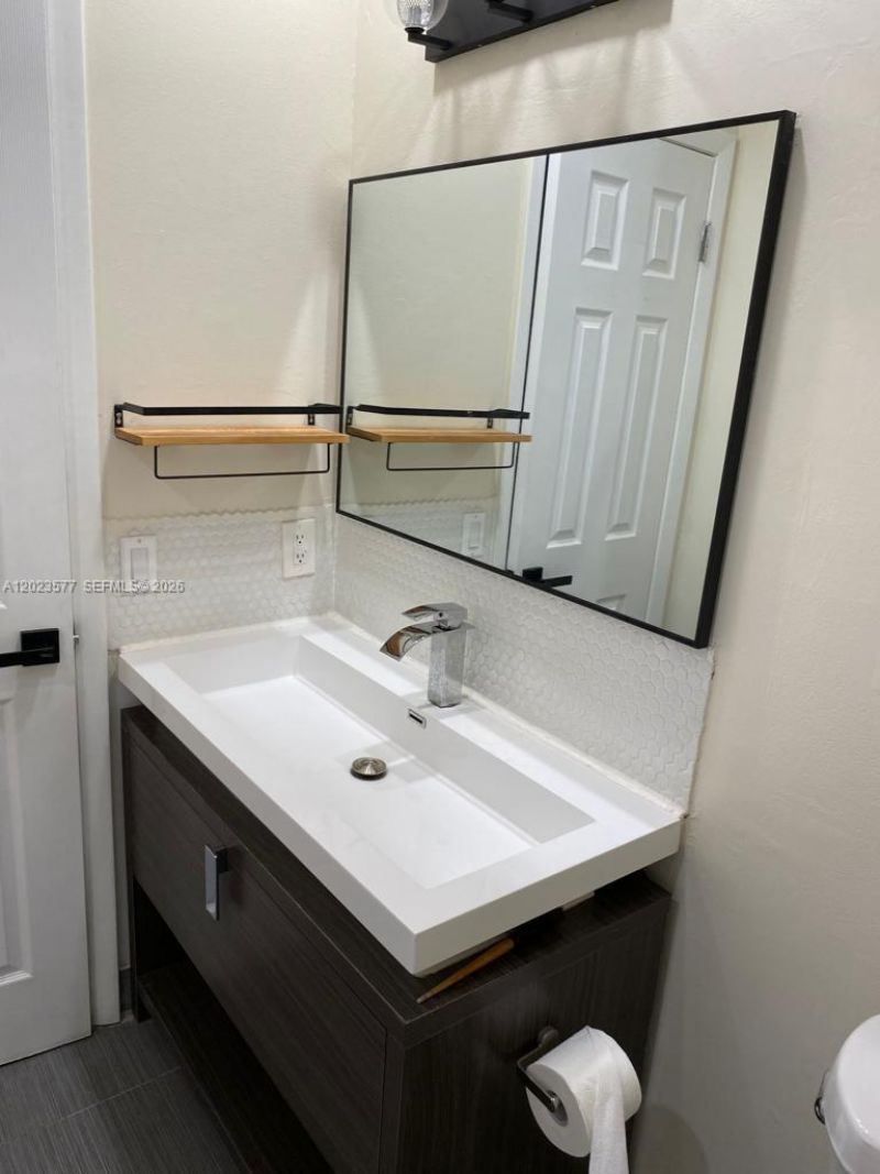 1901 NW S River Dr , Unit 12B, Miami, FL 33125 Photo