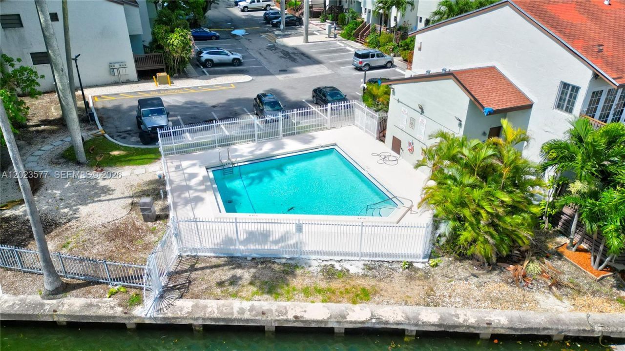 1901 NW S River Dr , Unit 12B, Miami, FL 33125 Photo