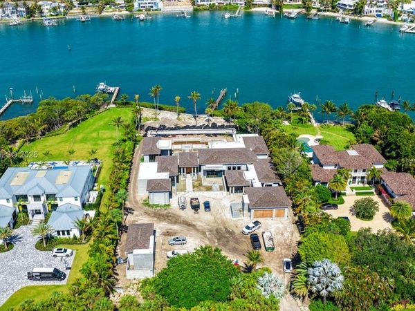 508 S Beach Rd , Jupiter Island, FL 33455